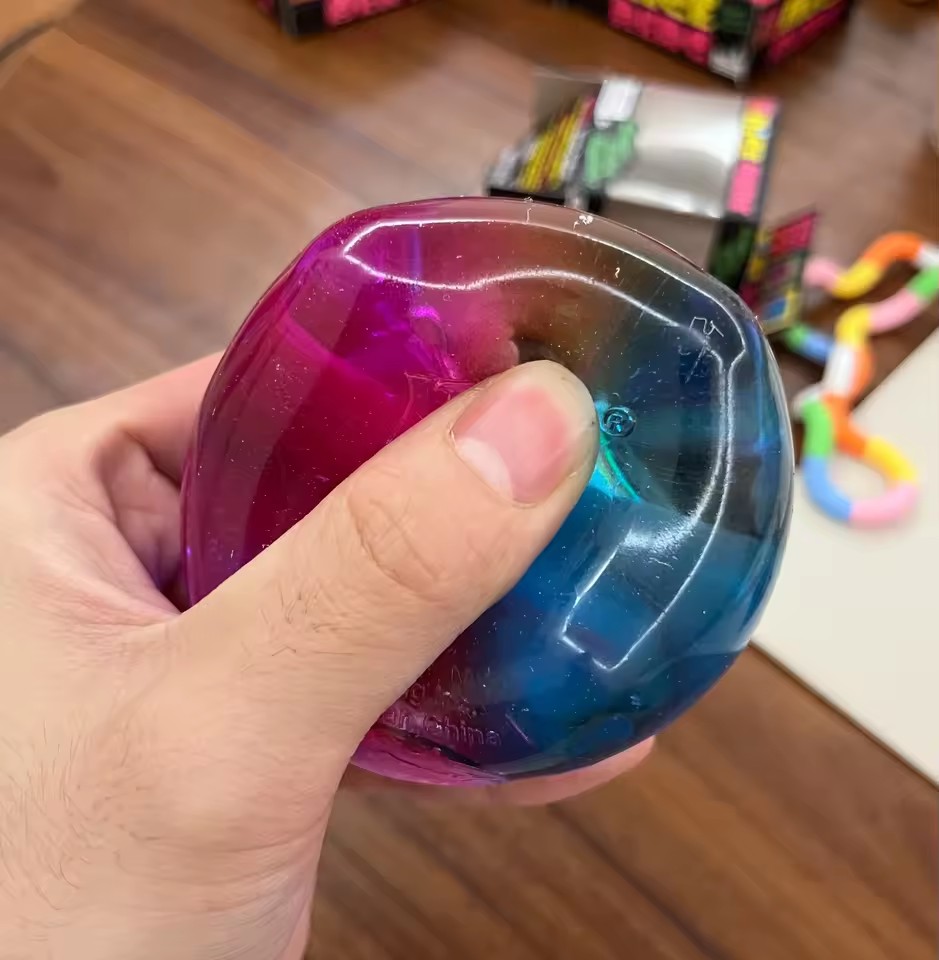 NEEDOH Cube Transparent Arc-en - Fidget Cube Original avis et prix